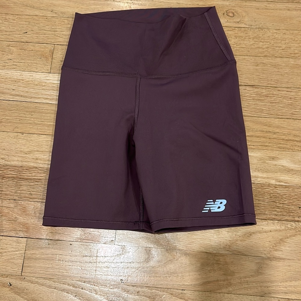 New Balance Harmony High Rise Short 6", Size S, Color Licorice - Picture 3 of 5